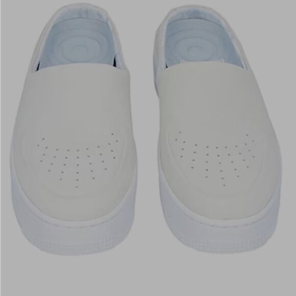 BRAND NEW WMNS AIR FORCE 1 LOVER XX'THE REIMAGINED - Picture 5 of 16